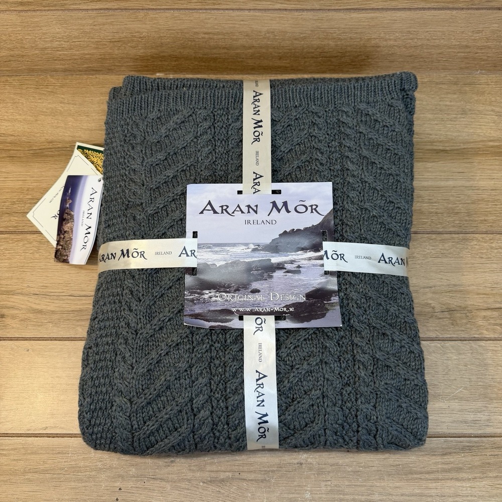 Aran Mor 100% Merino Wool cable Knit Throw Blanket 40" x 60" Ireland Green New